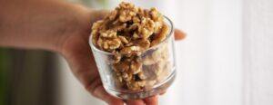 What are the health benefits of eating walnuts